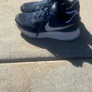 Nike Men's Navy and White Athletic Shoes